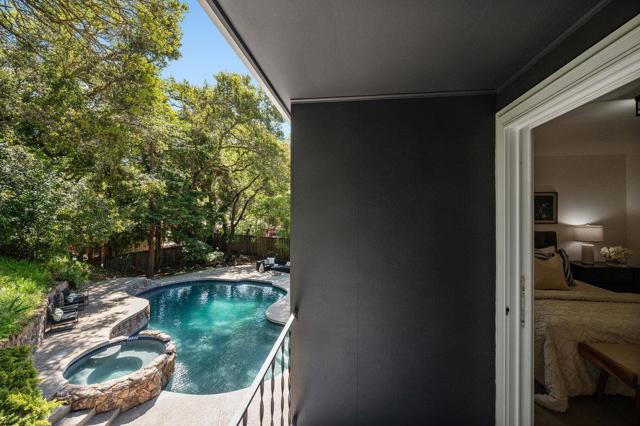 2085 Edgewood Road, Redwood City CA: https://media.crmls.org/mediaz/3c43d79c-9f31-46f4-8c13-620d19e42ca2.jpg