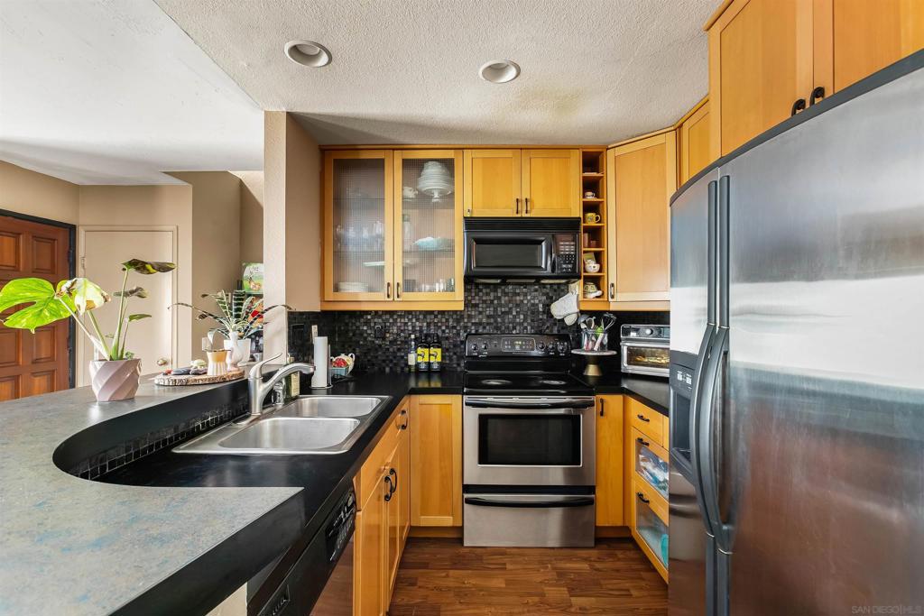 4250 Porte De Palmas - photo 4