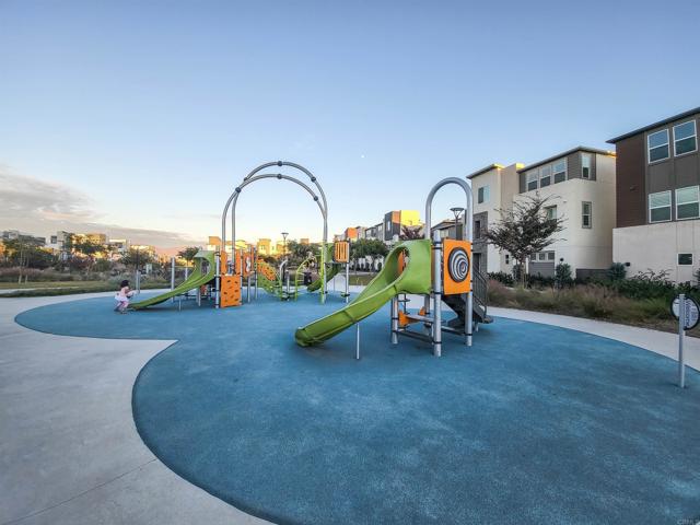 Image 32 of 41 For 2206 Element Way
