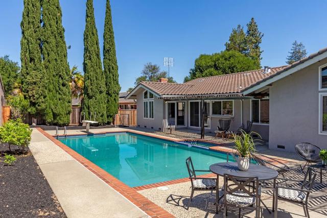 19718 Solana Drive, Saratoga CA: https://media.crmls.org/mediaz/3c4568d8-2f2d-4b7f-872c-82996173510d.jpg