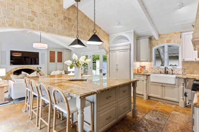 1260 Hayne Road, Hillsborough CA: https://media.crmls.org/mediaz/3c485a3a-52f1-4ec3-91c8-f418f911e884.jpg