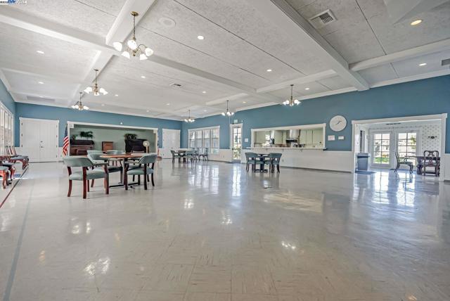 29270 Sandburg Way, Hayward CA: https://media.crmls.org/mediaz/3c486e0d-53fa-4dde-bbb6-7c6b081d4b8a.jpg
