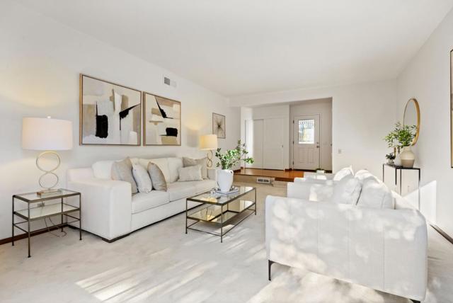 626 Harvester Drive, Foster City CA: https://media.crmls.org/mediaz/3c487b54-c089-4ad8-9375-6e038214bffa.jpg