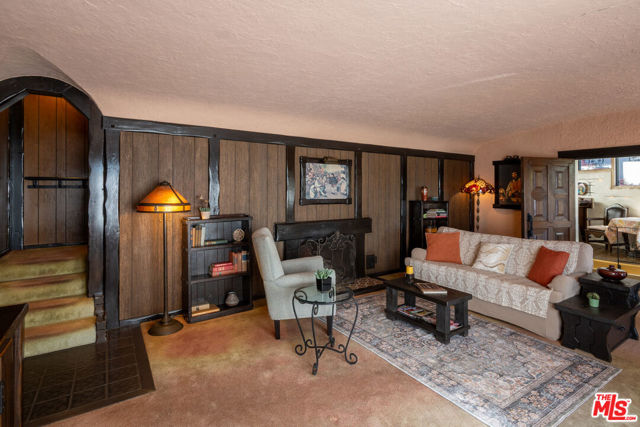 769 Bonita Drive, South Pasadena CA: https://media.crmls.org/mediaz/3c48e356-18be-4d37-9df5-fb0831fe9fc5.jpg