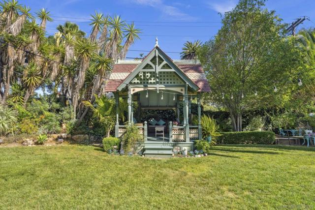 700 S Juniper, Escondido CA: https://media.crmls.org/mediaz/3c48e747-76e1-458a-8440-7368b606761e.jpg