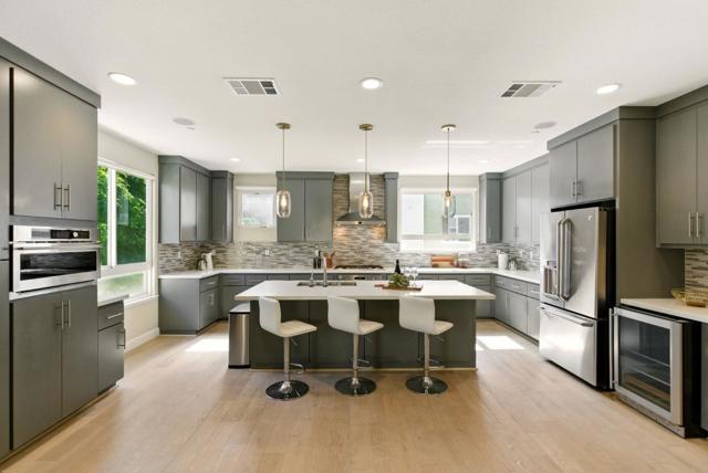 3069 Neves Road, San Mateo CA: https://media.crmls.org/mediaz/3c48ebff-0f4a-493c-a8ba-fb46183920f8.jpg