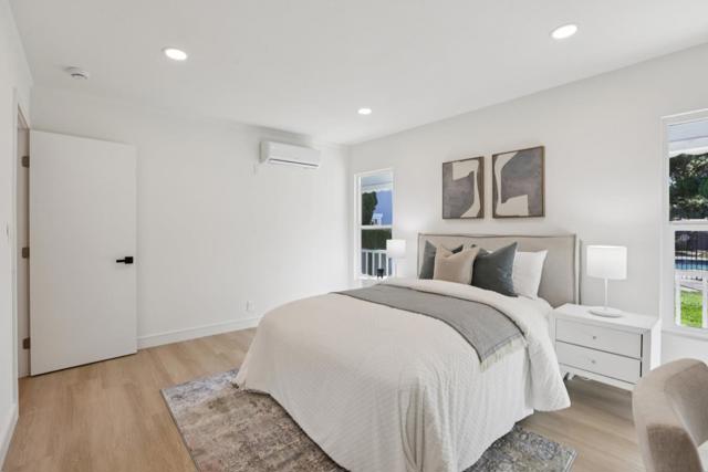 453 N Rengstorff Avenue, Mountain View CA: https://media.crmls.org/mediaz/3c4934c0-efdd-4df2-82f5-af071101d49b.jpg