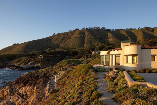 36654 Highway 1, Carmel CA: https://media.crmls.org/mediaz/3c4a78f0-3c86-4299-92ef-3d854bb77e29.jpg