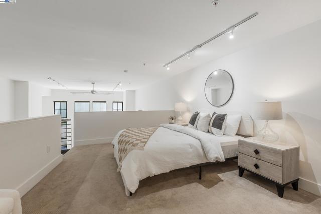 999 16Th St, San Francisco CA: https://media.crmls.org/mediaz/3c4adcfb-6429-409e-a299-bfce65c7130a.jpg