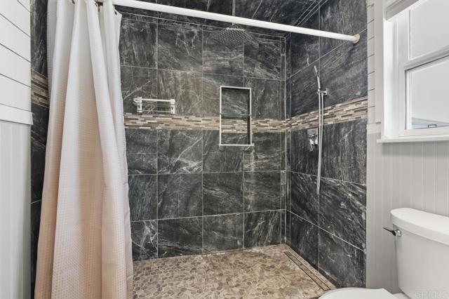 Detail Gallery Image 44 of 60 For 2785 Bear Valley Rd., Chula Vista,  CA 91915 - 4 Beds | 2/1 Baths