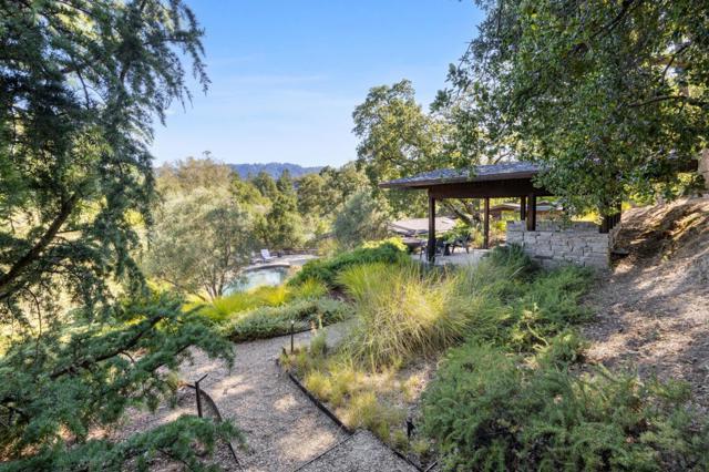 22 Grove Drive, Portola Valley CA: https://media.crmls.org/mediaz/3c4cf944-6bde-456a-8cc9-05054932f177.jpg