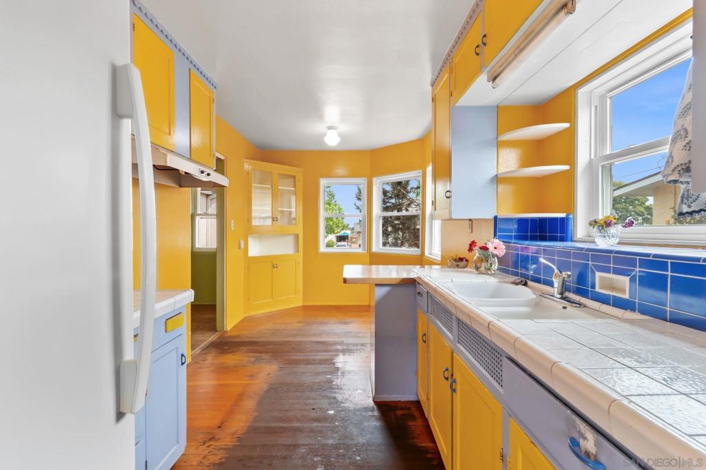 2330 Bancroft - photo 11