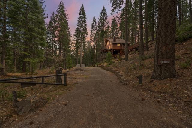 2120 Pack Trail, Mount Shasta CA: https://media.crmls.org/mediaz/3c4d58d2-a19b-4b1c-ba71-e94f0cb81268.jpg