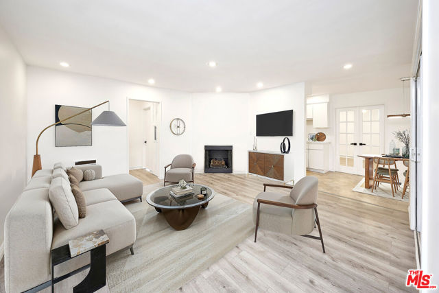 1228 14th Street, Santa Monica CA: https://media.crmls.org/mediaz/3c4e427a-3046-4958-adbc-4edff46f900b.jpg
