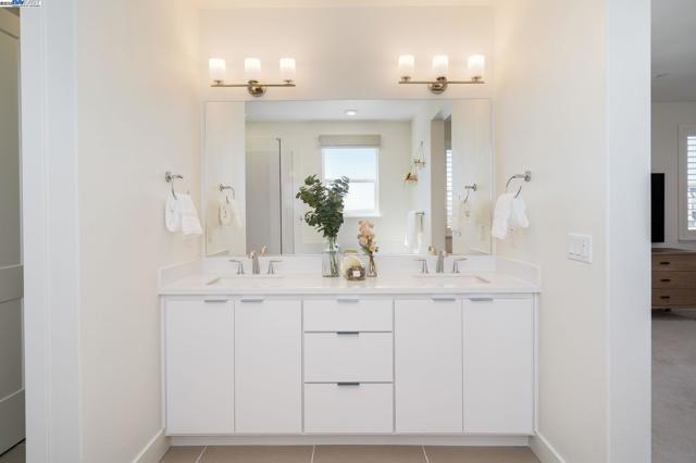 1002 Mary Beth Ter, San Ramon CA: https://media.crmls.org/mediaz/3c4f44eb-8851-4746-b8df-904a643a2d10.jpg