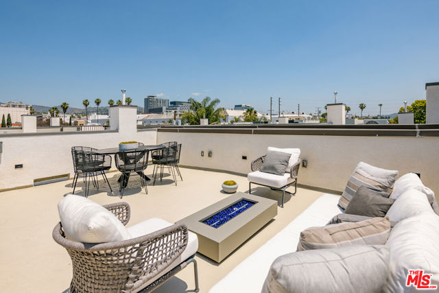 6120 W Marbella Place, Los Angeles CA: https://media.crmls.org/mediaz/3c50360a-4765-47ab-aff9-2439cc933540.jpg