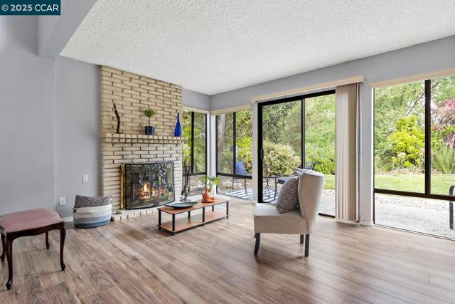 1244 Singingwood Ct., Walnut Creek CA: https://media.crmls.org/mediaz/3c5039e2-4396-4246-a367-70ae62d4b631.jpg