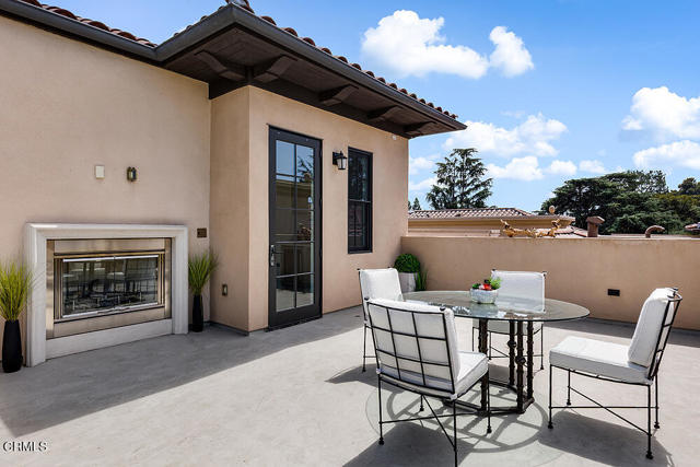378 W Green Street, Pasadena CA: https://media.crmls.org/mediaz/3c50c4d8-7a15-4710-95dc-808117189b7d.jpg