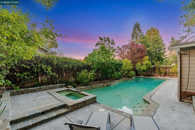 1834 Ivanhoe Ave, Lafayette CA: https://media.crmls.org/mediaz/3c5117aa-6526-42f9-927c-a477c32fb07e.jpg