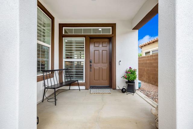 81810 La Paz Court, La Quinta CA: https://media.crmls.org/mediaz/3c51a837-3522-4edc-af96-589f082c0c45.jpg