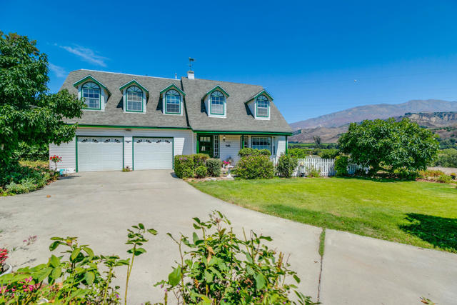1480 Magnolia Drive, Santa Paula CA: https://media.crmls.org/mediaz/3c523b89-facf-4205-b83c-e225dcb84506.jpg