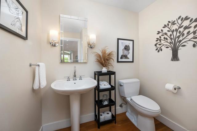 4336 Hill St, San Diego CA: https://media.crmls.org/mediaz/3c52d342-4c67-4038-a2dc-51dbb2dfc732.jpg