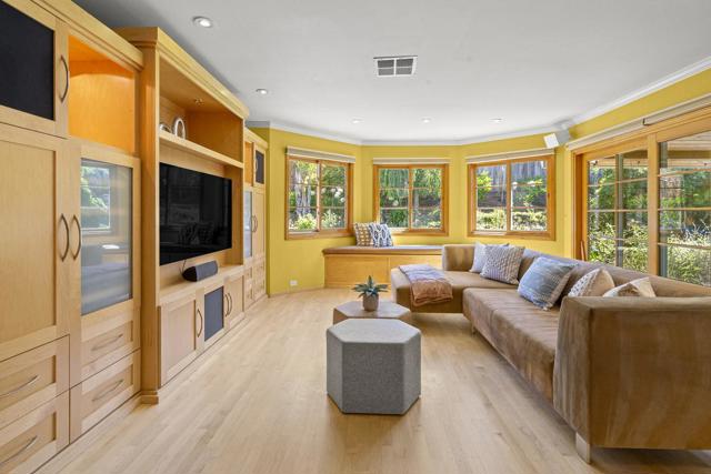 122 Belvale Drive, Los Gatos CA: https://media.crmls.org/mediaz/3c534660-4cdc-456e-9f76-9852f437f7d9.jpg