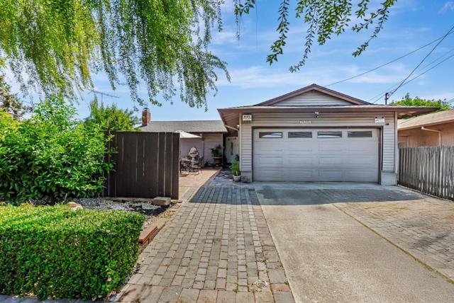 26280 Adrian Avenue, Hayward CA: https://media.crmls.org/mediaz/3c548818-0cd9-4659-81f3-de4170cd4bcd.jpg