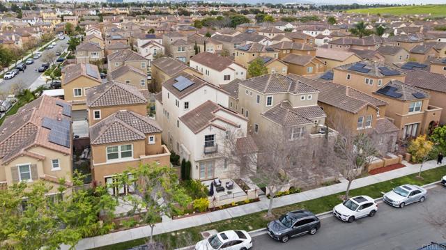 Detail Gallery Image 6 of 41 For 1683 Kincaid Ave, Chula Vista,  CA 91913 - 4 Beds | 4 Baths