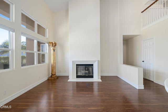 Detail Gallery Image 5 of 25 For 815 Vista Grande Dr, Santa Paula,  CA 93060 - 3 Beds | 2/1 Baths