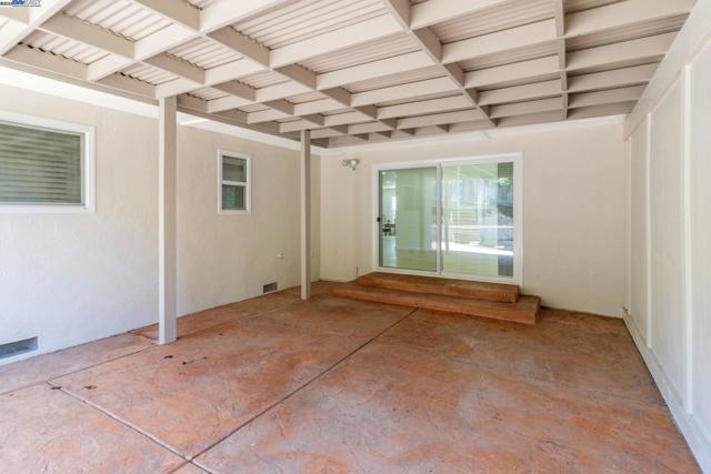 6919 Wilson Way, El Cerrito CA: https://media.crmls.org/mediaz/3c56933d-128a-4249-ac8b-35fe0442f67d.jpg