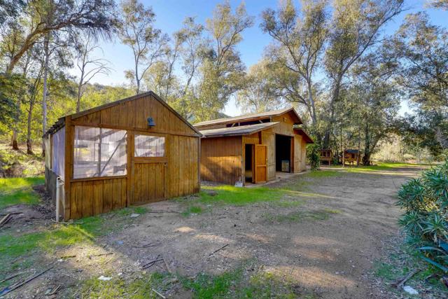 18408 Sweet Ln, Ramona CA: https://media.crmls.org/mediaz/3c56b5aa-0df5-4fca-95bc-e6017f52f555.jpg