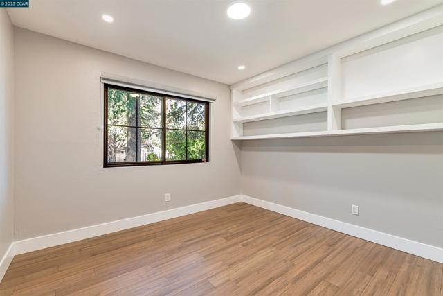 3674 Northridge Dr, Concord CA: https://media.crmls.org/mediaz/3c56da4e-9be1-4e1d-9038-3a412f4e002d.jpg
