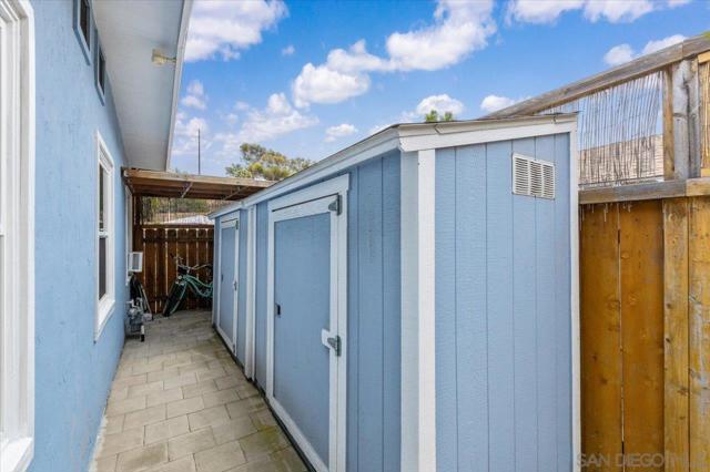 6212 Streamview Dr, San Diego CA: https://media.crmls.org/mediaz/3c56ebf1-a1da-47f4-9ce9-21c6941f7f75.jpg