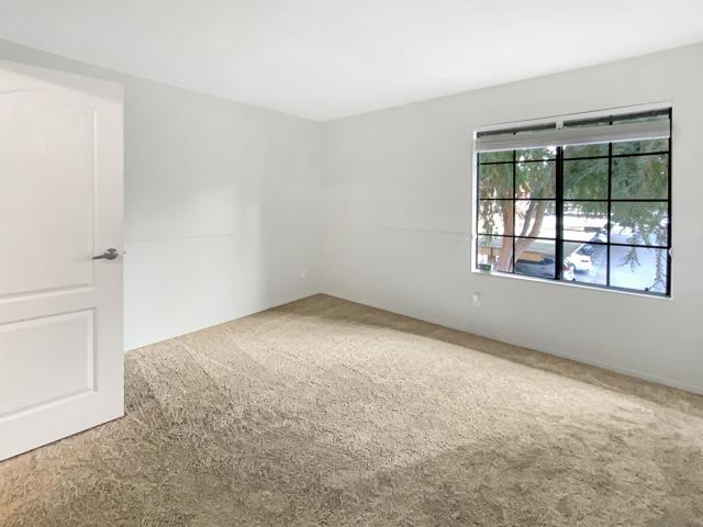 12059 Alta Carmel Ct, San Diego CA: https://media.crmls.org/mediaz/3c57732c-94c7-410e-bce1-17982399ae27.jpg