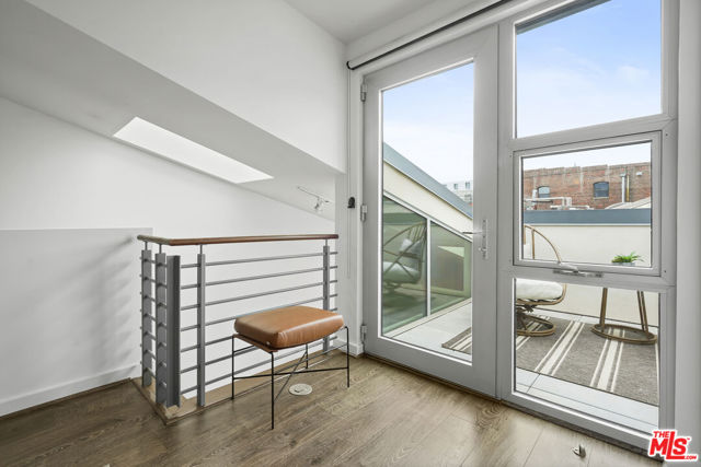 940 E 2nd Street, Los Angeles CA: https://media.crmls.org/mediaz/3c577919-19f6-43c0-93a1-f1e93fd96dad.jpg
