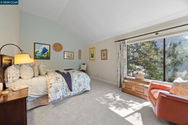 3800 Terra Granada Dr, Walnut Creek CA: https://media.crmls.org/mediaz/3c58434e-d32a-4333-a63b-d3df553ddc13.jpg