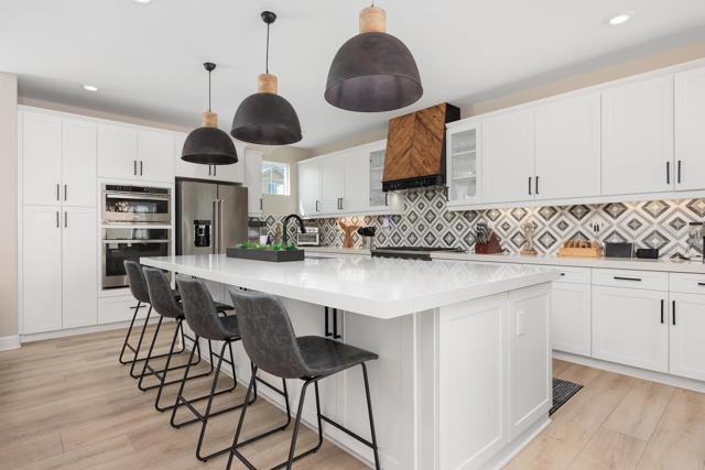 Detail Gallery Image 1 of 42 For 12611 Stella Ln, San Diego,  CA 92129 - 4 Beds | 3/1 Baths