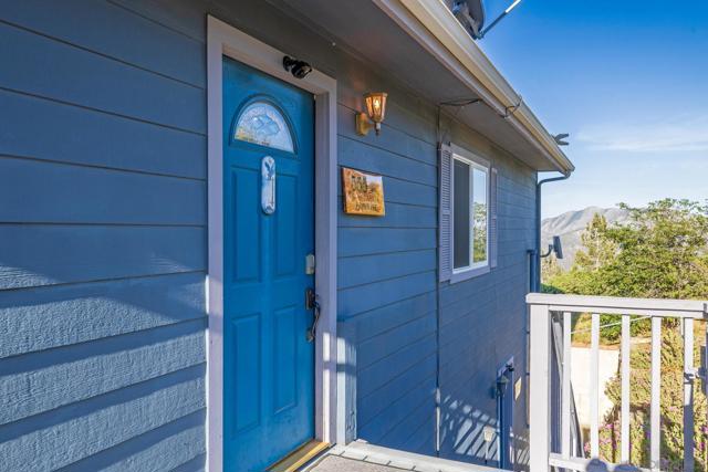 555 Manzanita Dr, Julian CA: https://media.crmls.org/mediaz/3c59a09c-dfc4-40f1-af94-cf18477a1054.jpg
