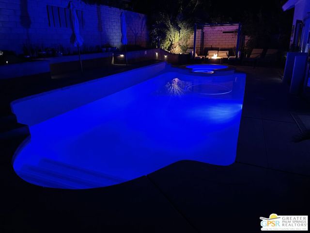 1596 Sabita Way, Palm Springs CA: https://media.crmls.org/mediaz/3c59bdf4-b7a1-4fc6-b43c-b0044b010949.jpg