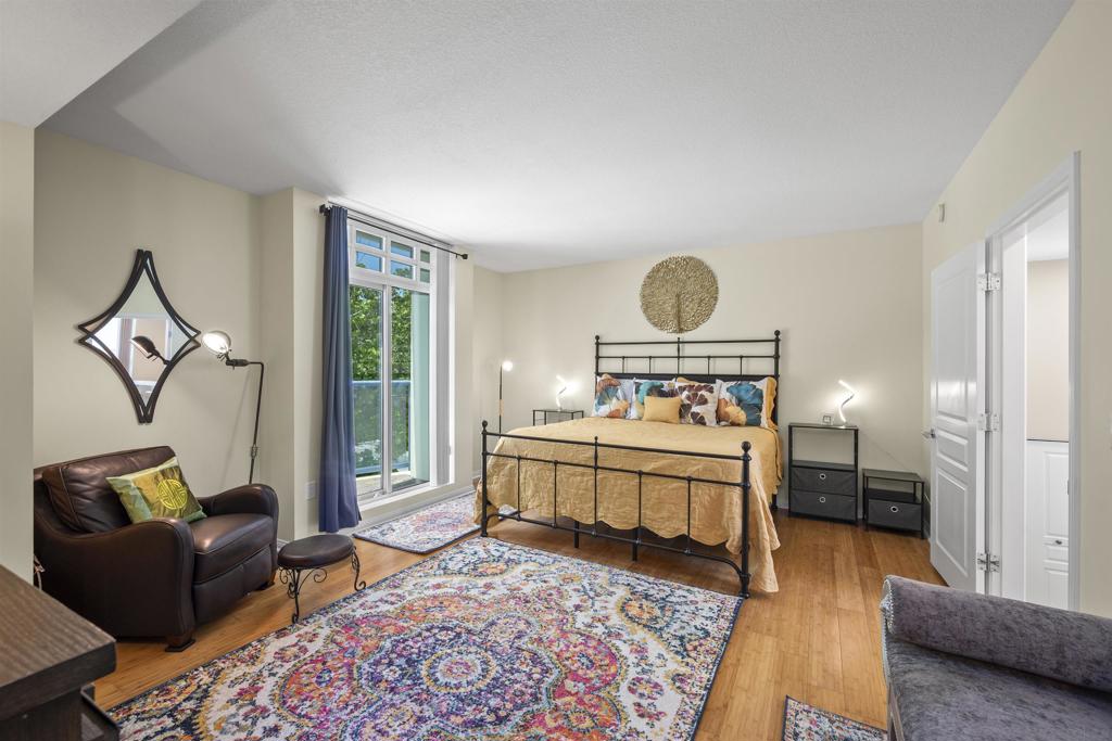 531 Front St - photo 6
