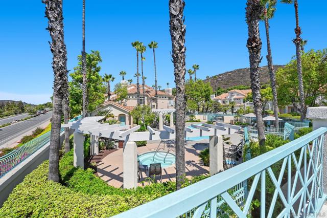 12662 Springbrook Dr, San Diego CA: https://media.crmls.org/mediaz/3c5aa1c3-f5c7-4d84-a42b-914915c7b55d.jpg
