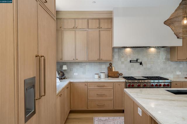 238 Cameo Dr, Danville CA: https://media.crmls.org/mediaz/3c5af742-8ccf-4f20-ae31-e527c829ac4c.jpg