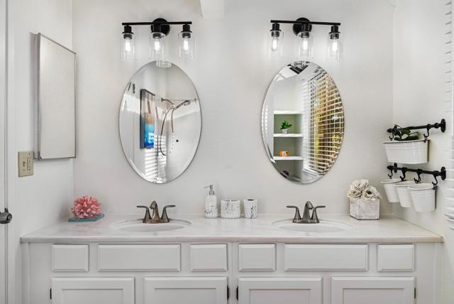 181 Centre Street, Mountain View CA: https://media.crmls.org/mediaz/3c5b879e-8c62-4dc3-a8da-0ff8912f2239.jpg