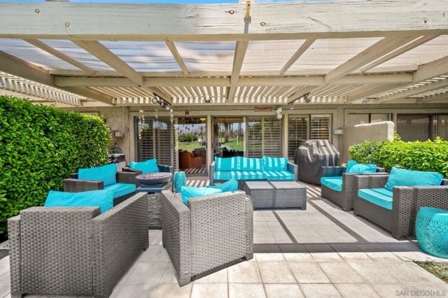 77881 N Woodhaven Dr, Palm Desert CA: https://media.crmls.org/mediaz/3c5ce78c-9079-4a00-922f-20f806a4754b.jpg