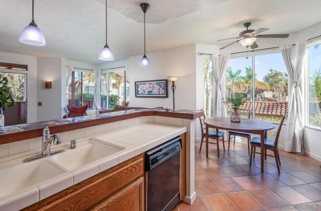 4045 Carmel View Rd, San Diego CA: https://media.crmls.org/mediaz/3c5d7485-941a-4ea4-b96f-9c869c86edf5.jpg