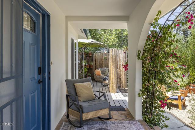 301 Park Road, Ojai CA: https://media.crmls.org/mediaz/3c5ddf87-8a42-4821-985c-9fe997a5f72a.jpg