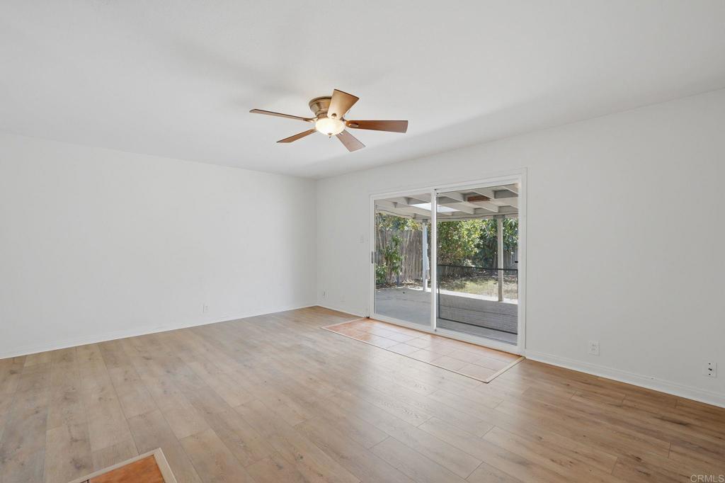 127 Flamingo Drive - photo 3
