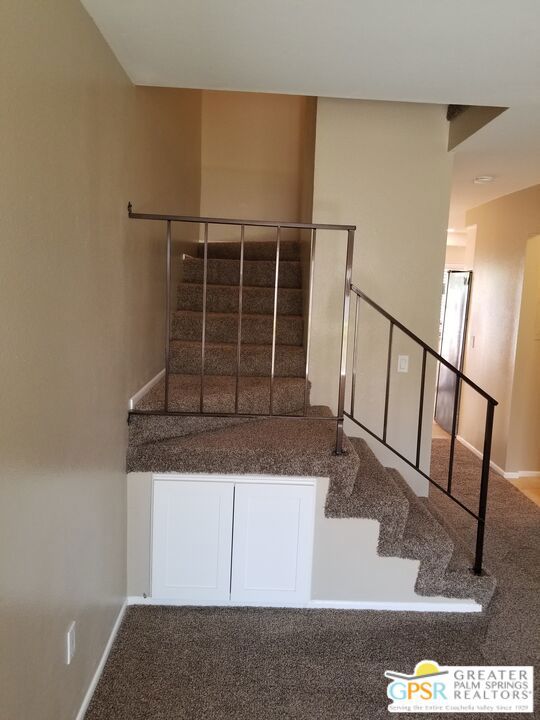 1816 N Mira Loma Way, Palm Springs CA: https://media.crmls.org/mediaz/3c5f2e34-dc15-44ea-887a-72f4291eead3.jpg