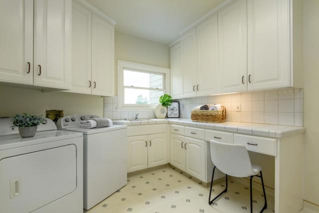 510 Oak Park Way, Redwood City CA: https://media.crmls.org/mediaz/3c5fbeb3-7ffb-46f4-ab0e-02b6ab148ac9.jpg